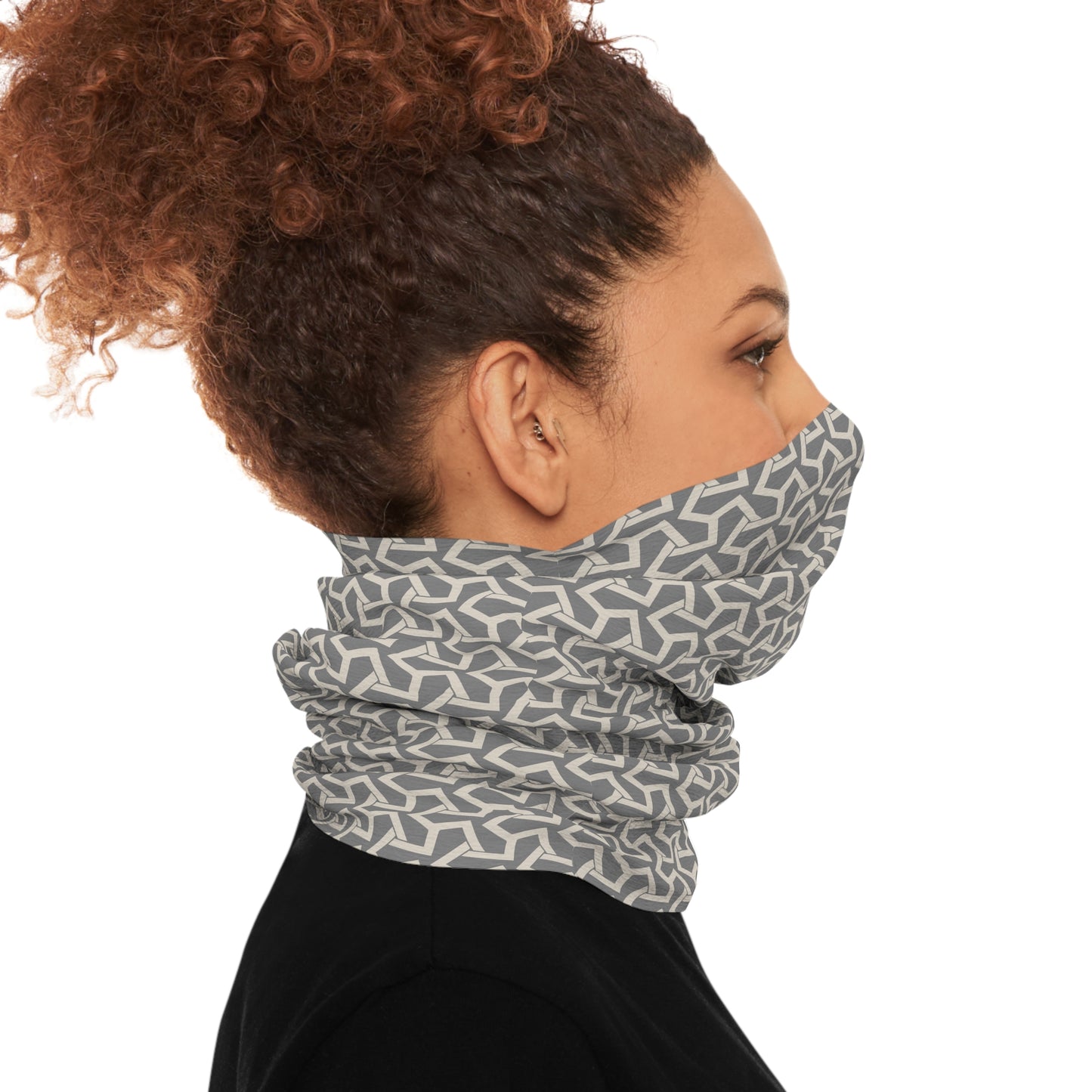 Tube Scarf, Tiermes